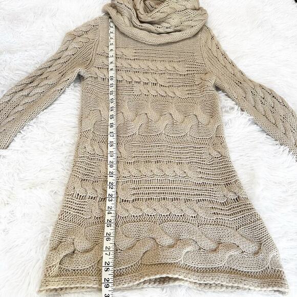 Banana Republic Wool Blend Knit Sweater Size Medium - Picture 3 of 7